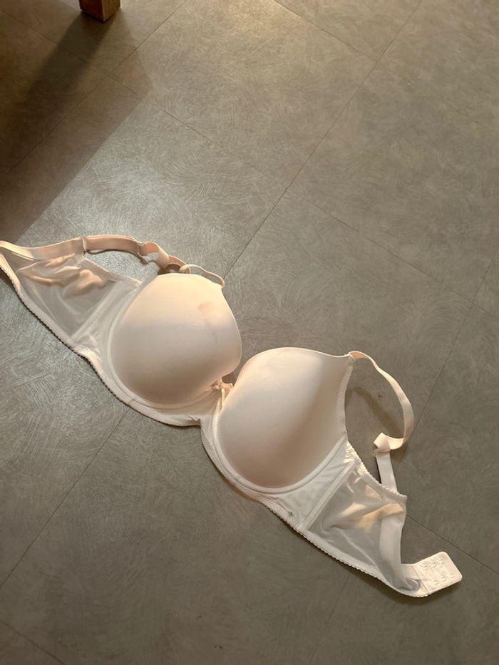 Soutien-gorge - photo numéro 1