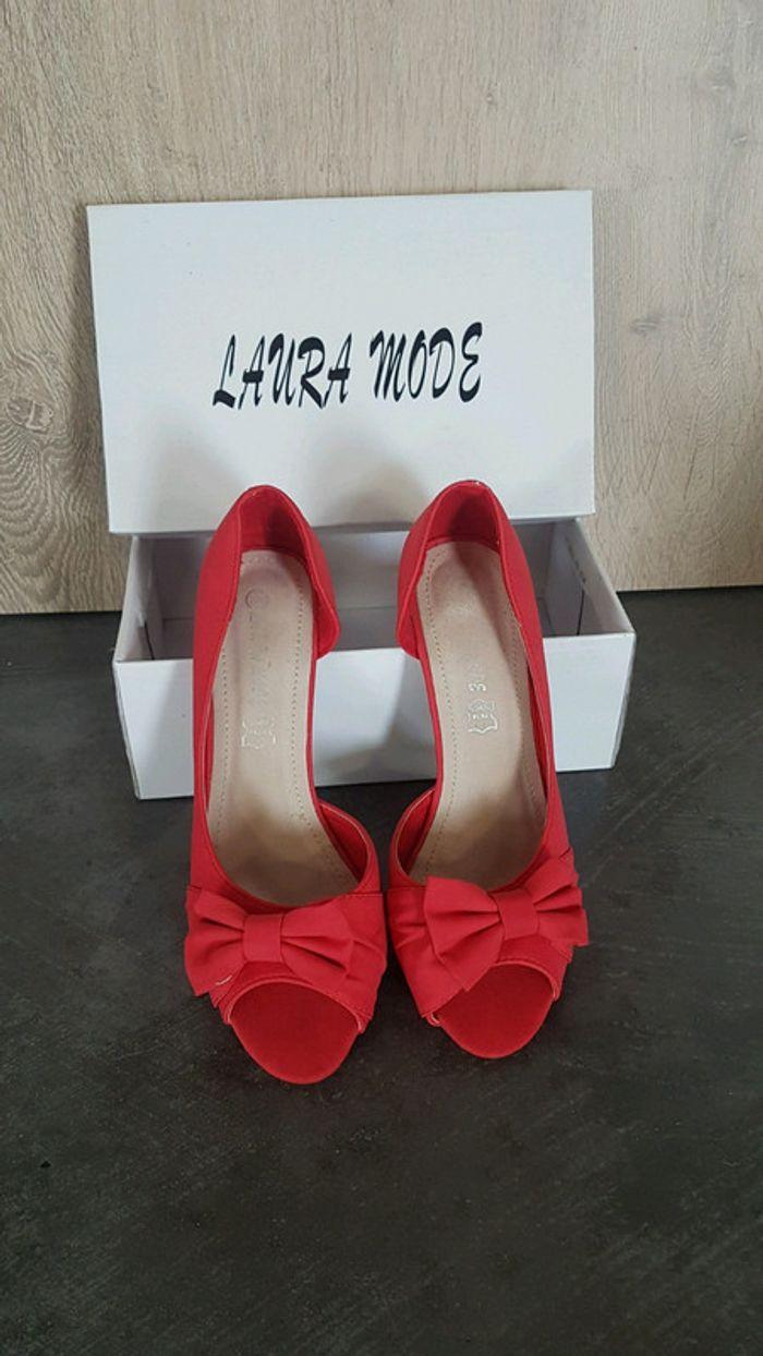 Talon rouge taille 38 - photo numéro 1