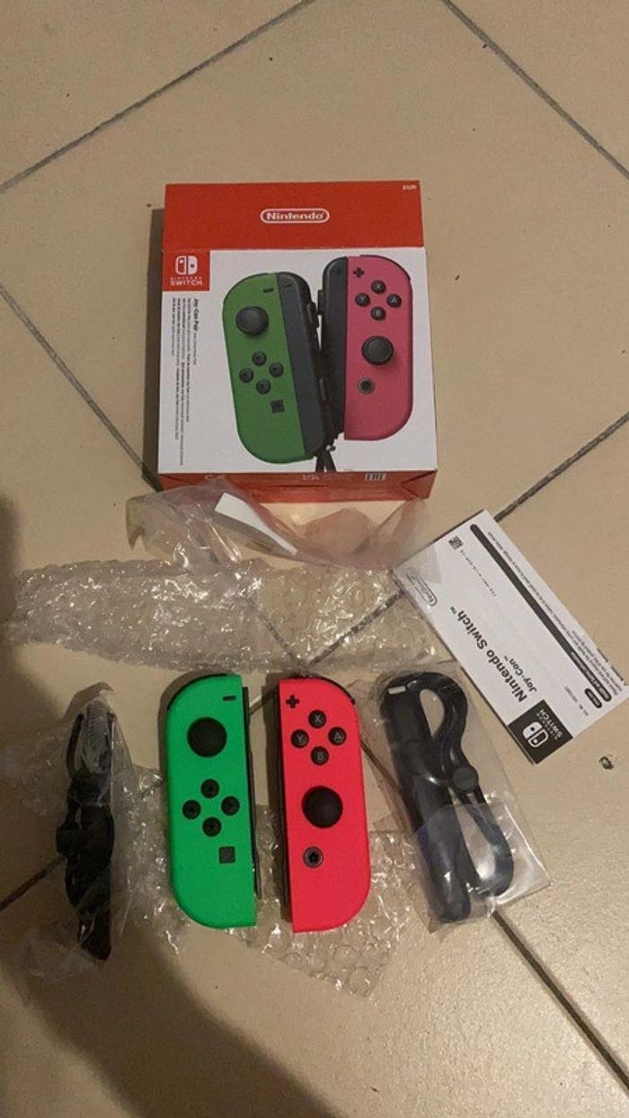 Joy con switch nintendo switch officiel - photo numéro 1