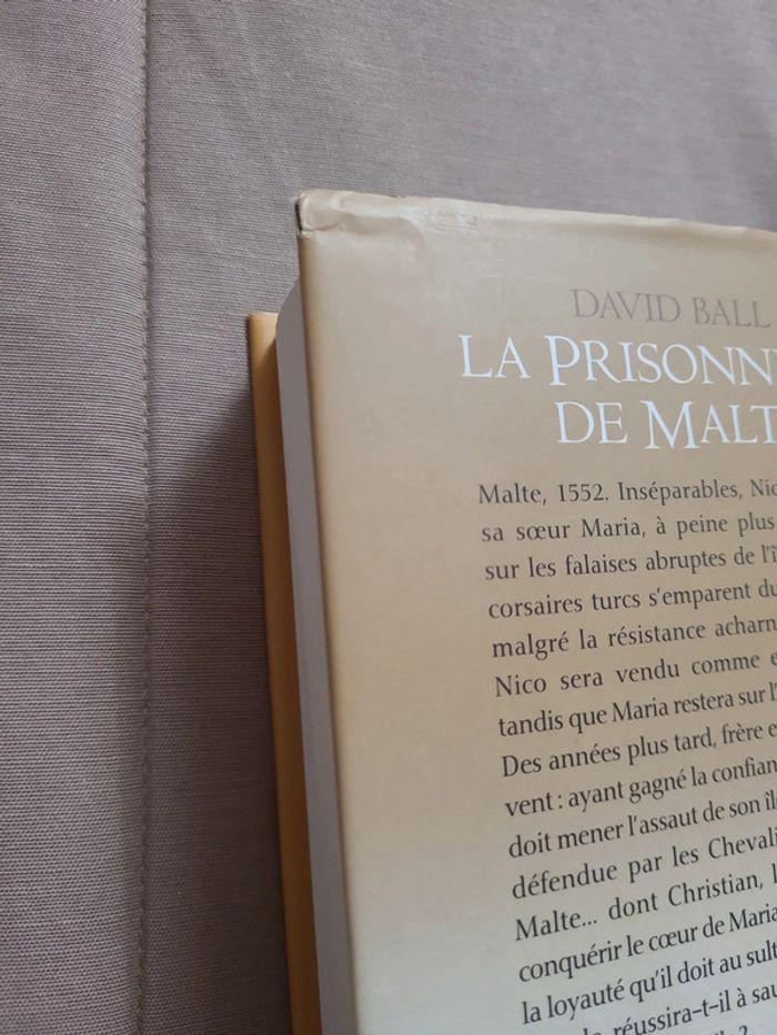 La prisonnière de Malte - photo numéro 4