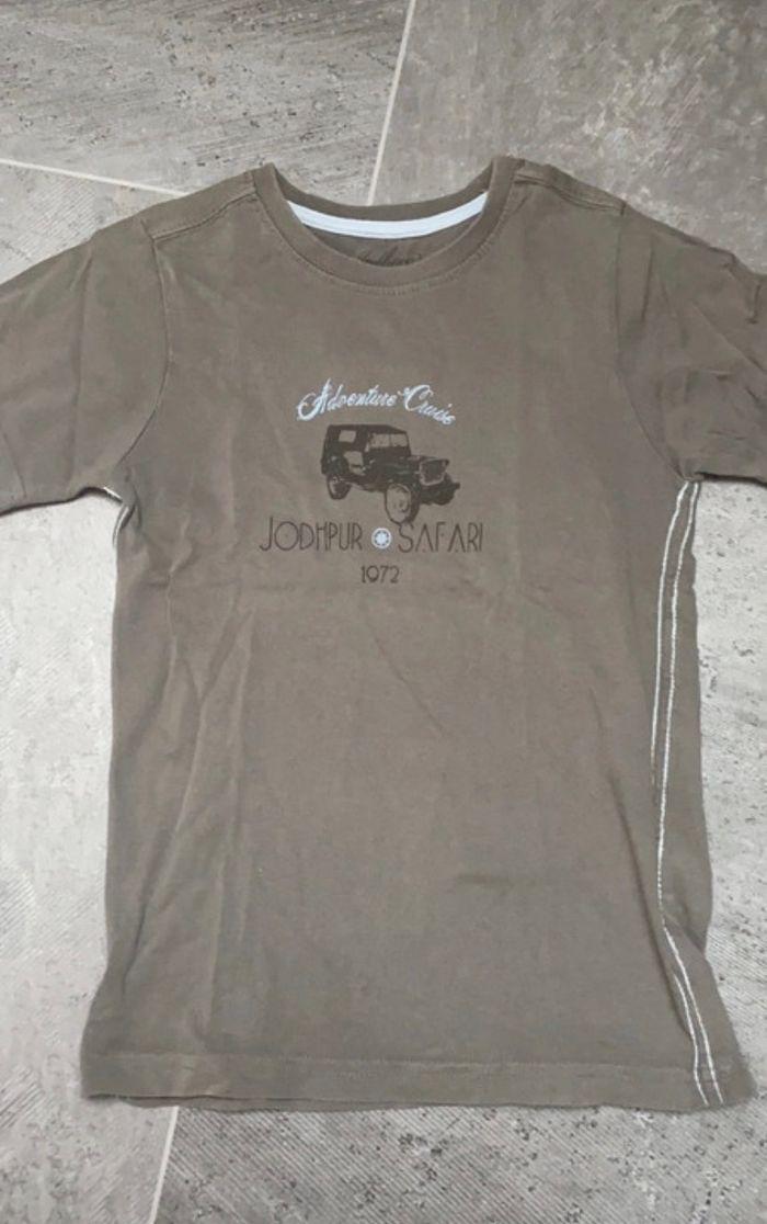 Lot 5 t-shirts 8 ans manches courtes - photo numéro 6