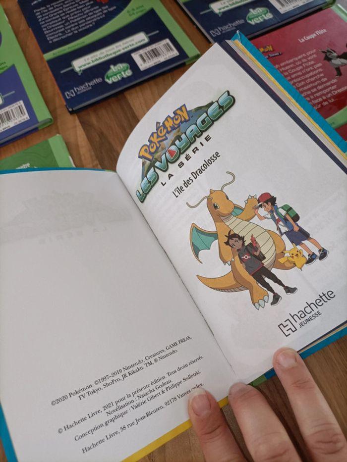 Lot 12 livres pokémon+ 1 figurine pokémon - photo numéro 12