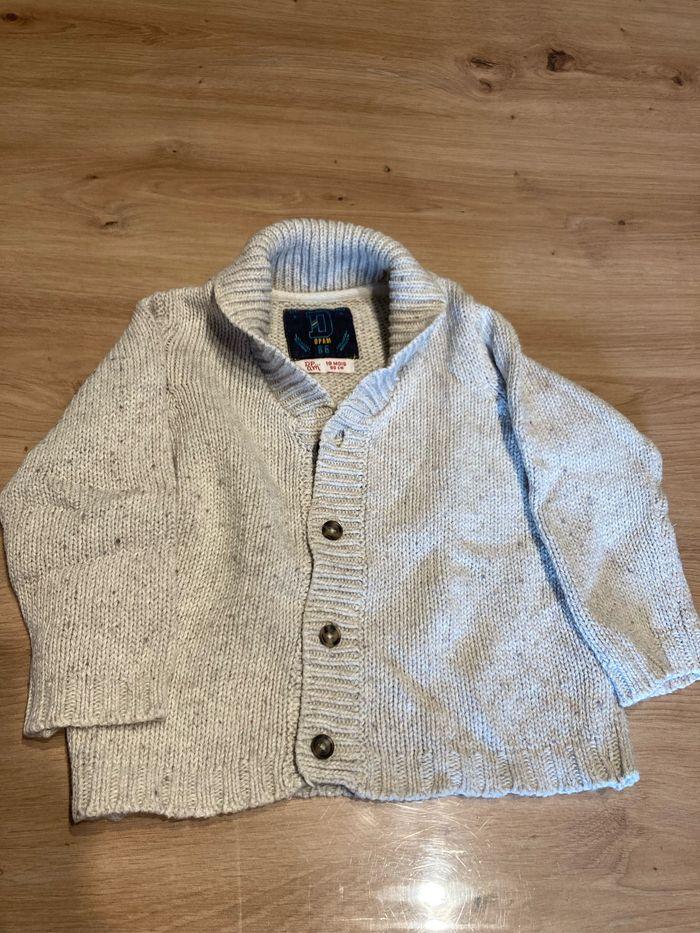 Vend gilet beige DPAM taille 18 mois - photo numéro 2