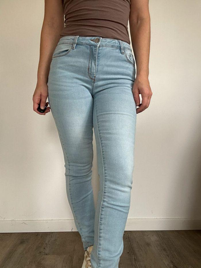 Jean slim bleu clair Cache Cache – Taille 38, casual et chic, très bon état 💖 - photo numéro 5