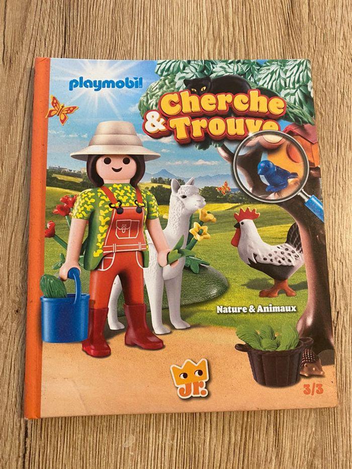 Livre playmobil - photo numéro 1