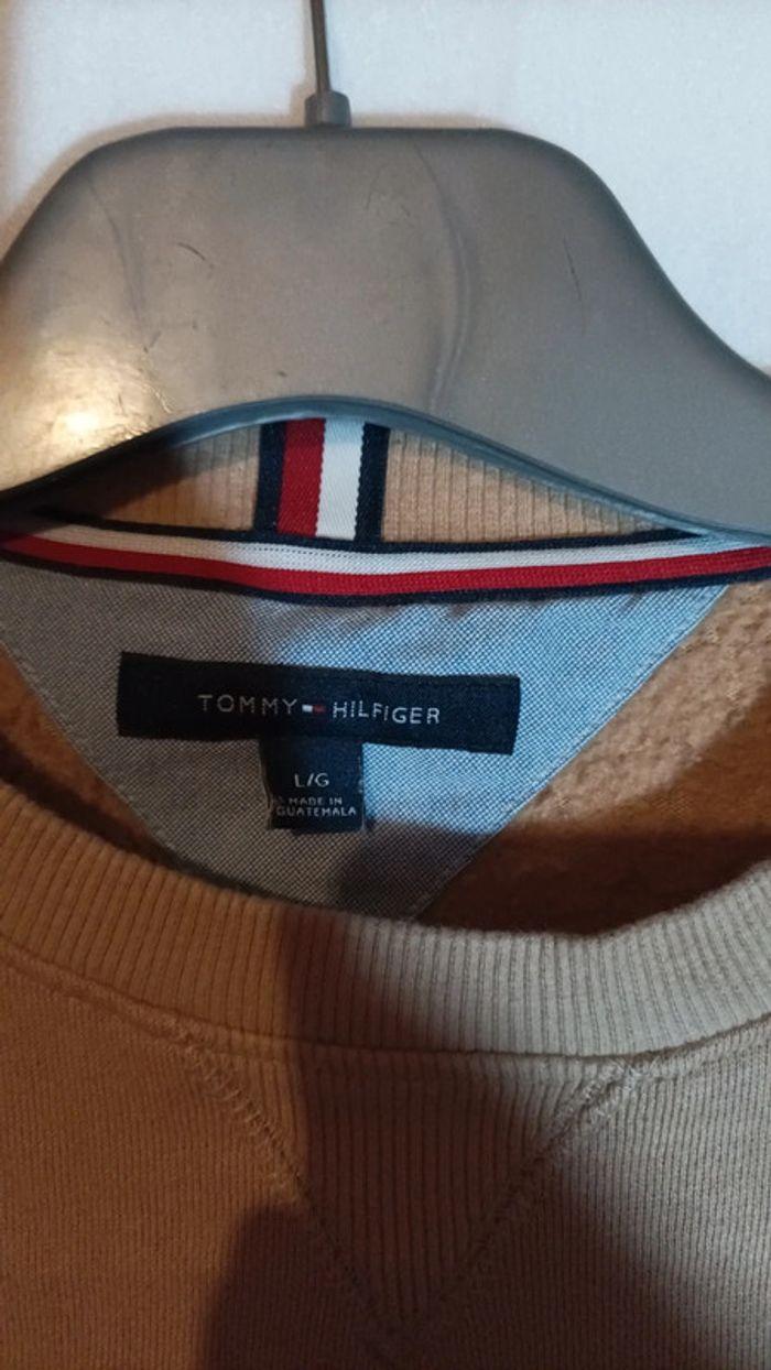 Sweat tommy Hilfiger taille L très bon etat - photo numéro 3