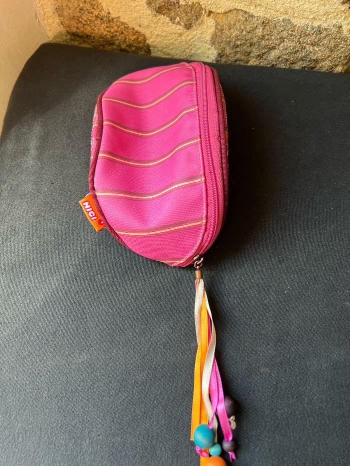 Petite pochette, trousse pour maquillage,porte monnaie ou sac rangement Nici Longueur environ 17cm - photo numéro 3