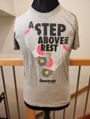 T-shirt Reebok