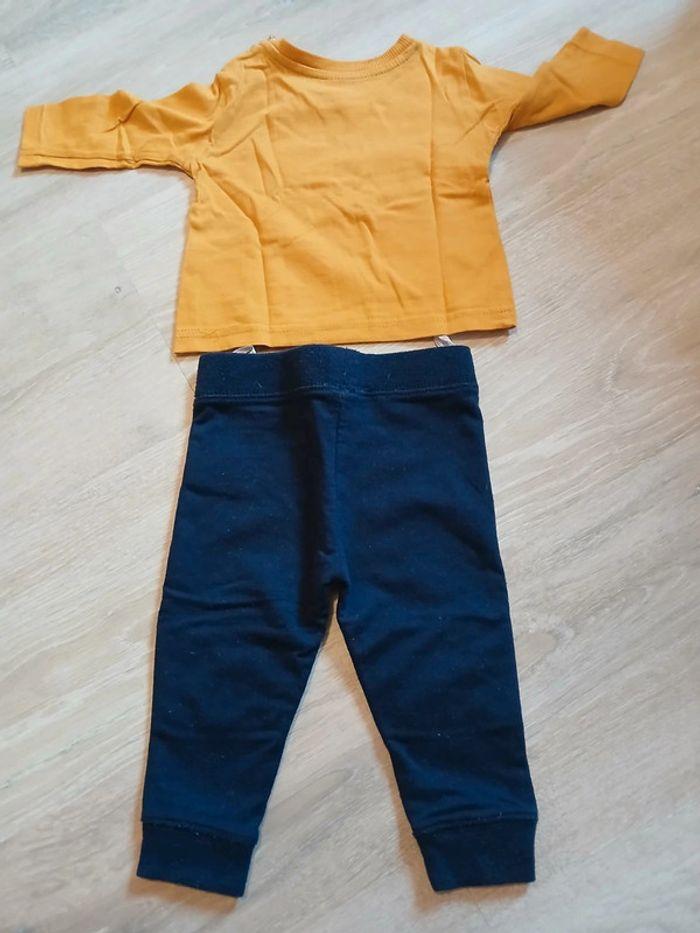 Ensemble tee shirt et pantalon - 68 cm - 6 mois - photo numéro 2