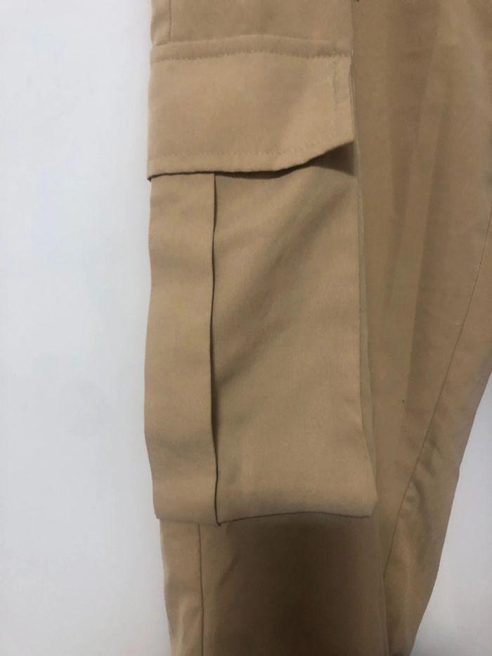 Pantalon cargo léger . Taille M 36/38 - photo numéro 4