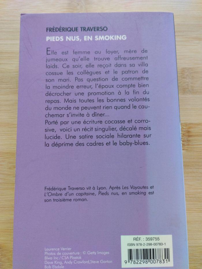 Roman Pieds nus, en smoking - photo numéro 2