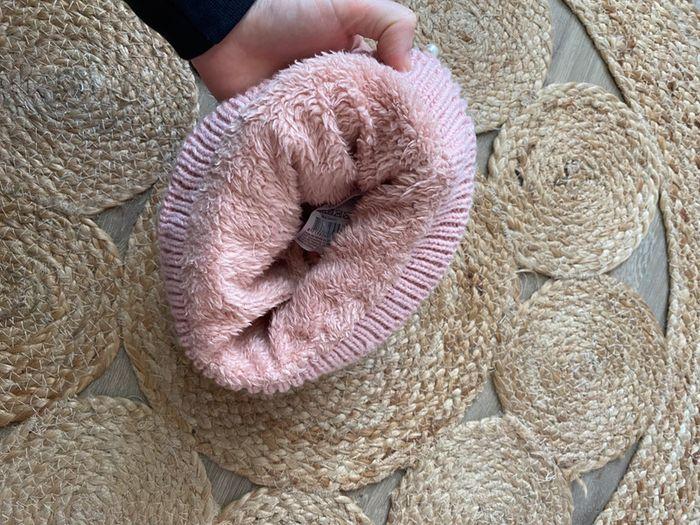 Bonnet fille rose à pompons avec perles - photo numéro 8