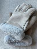 Gants gris UGG authentiques taille M en peau de mouton retournée