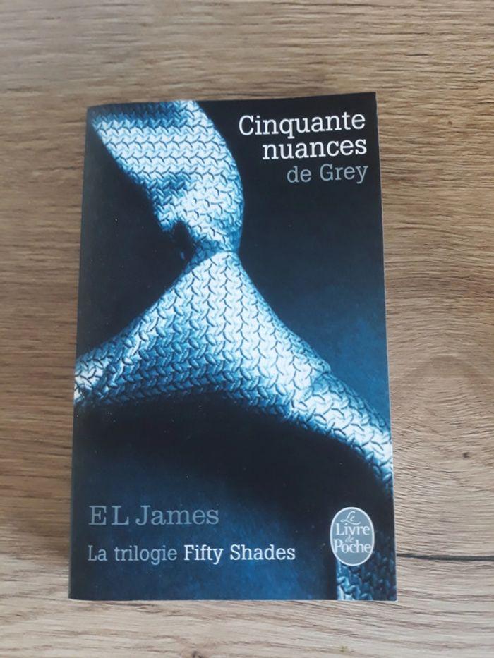 Livre Cinquante nuances de Grey de EL James - photo numéro 1