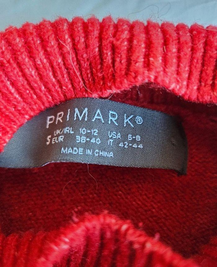 Pull rouge épais et chaud à col S matière extensible Primark 38/40. Ce pull date de la collection hiver 2023. - photo numéro 4