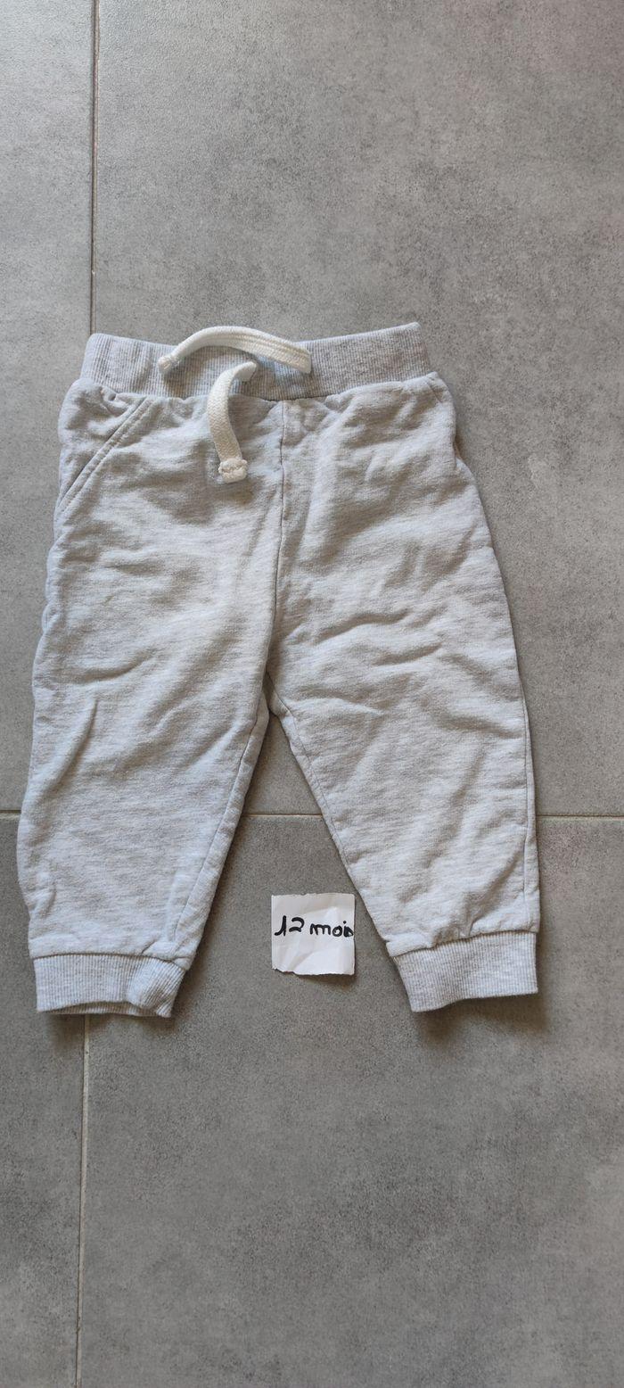 Pantalon jogging gris clair bébé 12 mois - photo numéro 1