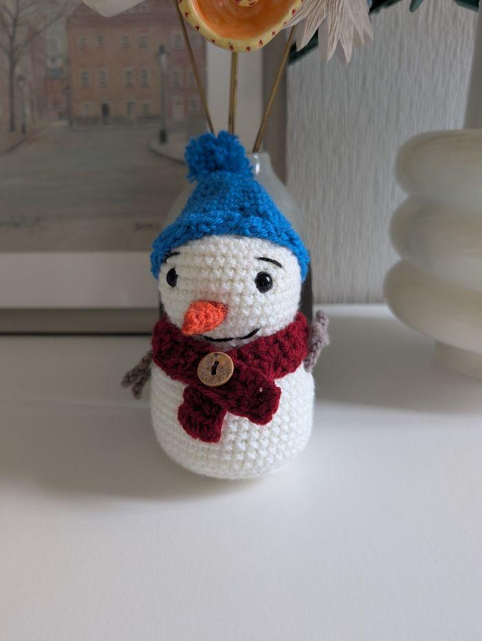 Bonhomme de neige au crochet - photo numéro 3