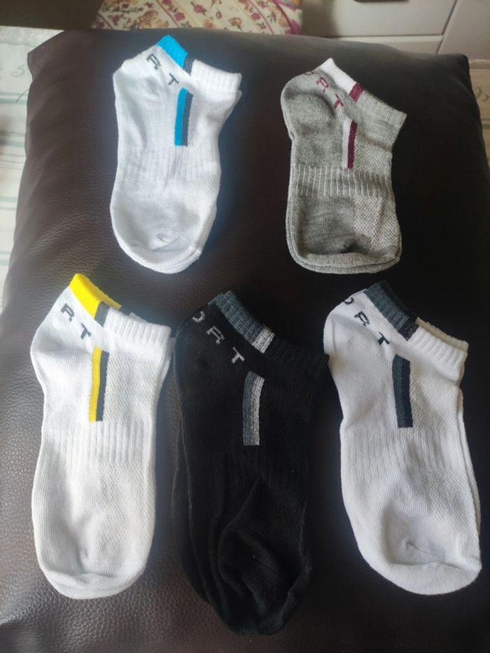 Chaussettes de sport taille 35-42 (neuf) - photo numéro 2