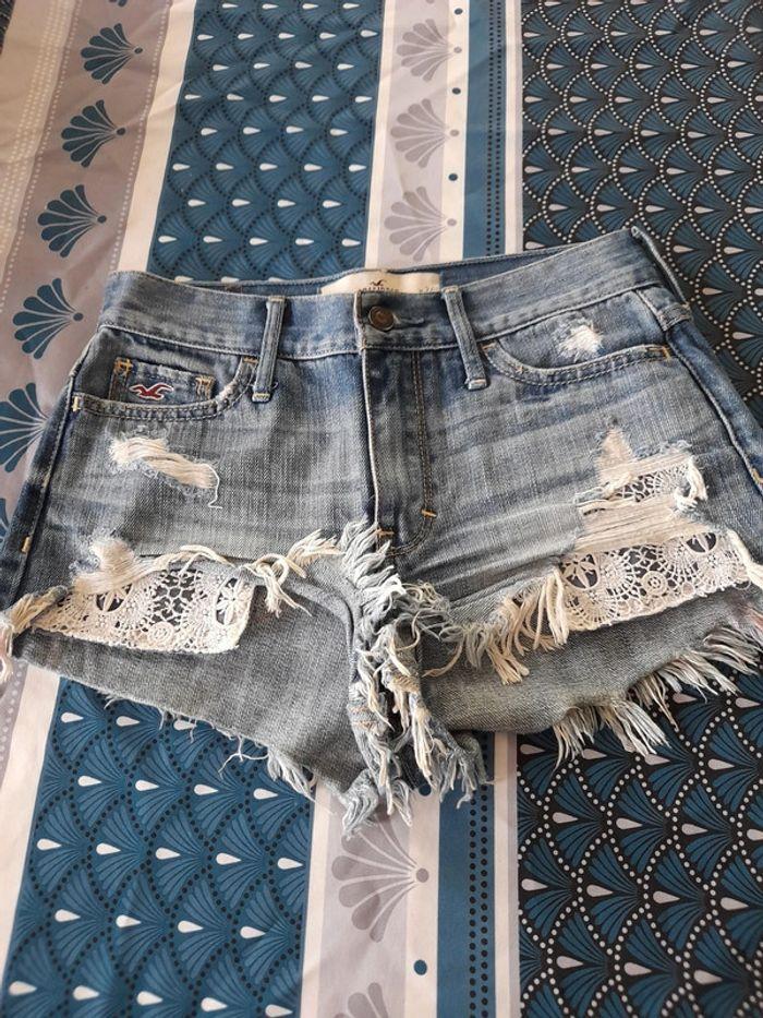 Short Hollister Taille 34 - photo numéro 1