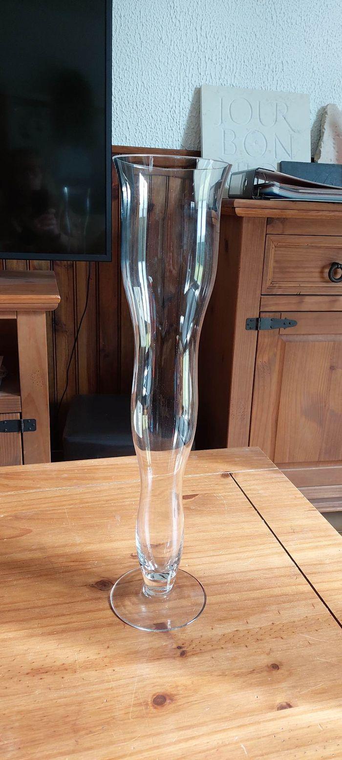 Joli vase haut verre transparent belles formes 50 cm comme neuf - photo numéro 6