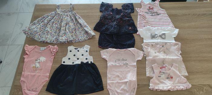 Lot de 9 vêtements bébé fille 9 Mois ( été) - photo numéro 1