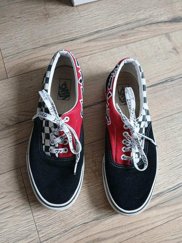 Basket vans japonais mange 43 noir et rouge - photo numéro 1