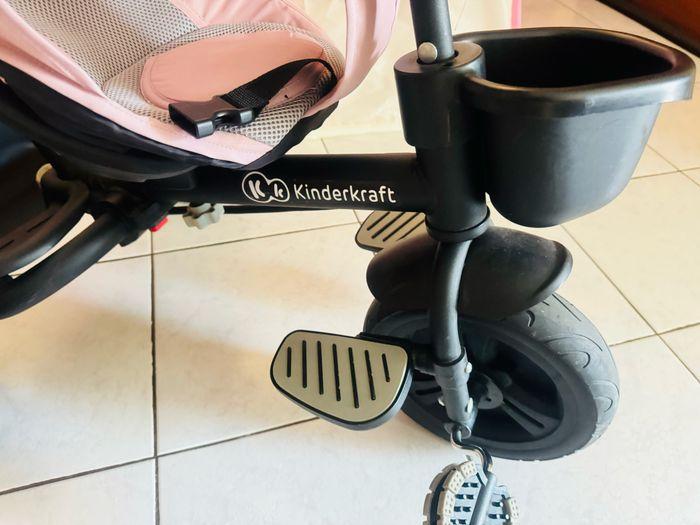 Tricycles évolutifs kinder kraft 🌸🌺 Rose et noir à partir de 9mois jusqu’à 5ans - photo numéro 6