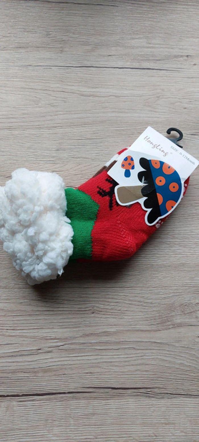 Paire de chaussettes de Noël 6 / 12 mois - photo numéro 1