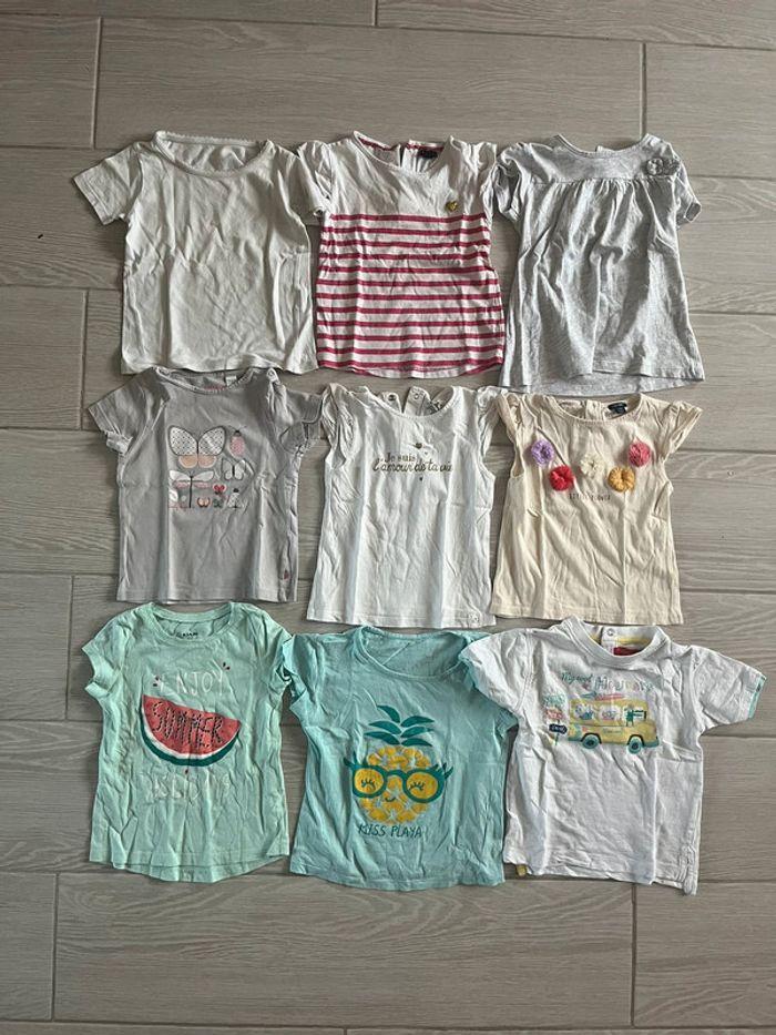 Lot 9 tee-shirts 👕 manches courtes fille taille 24 mois