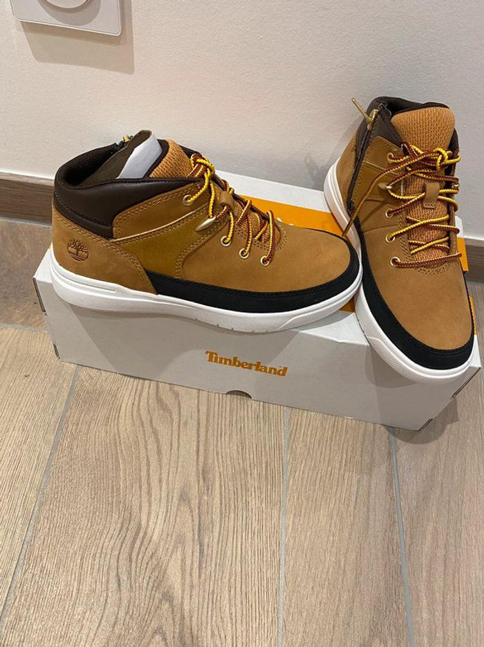 Bottines Timberland neuves taille 34 - photo numéro 7