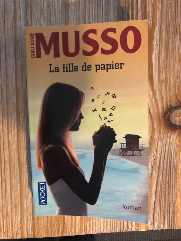 La fille de papier - photo numéro 1