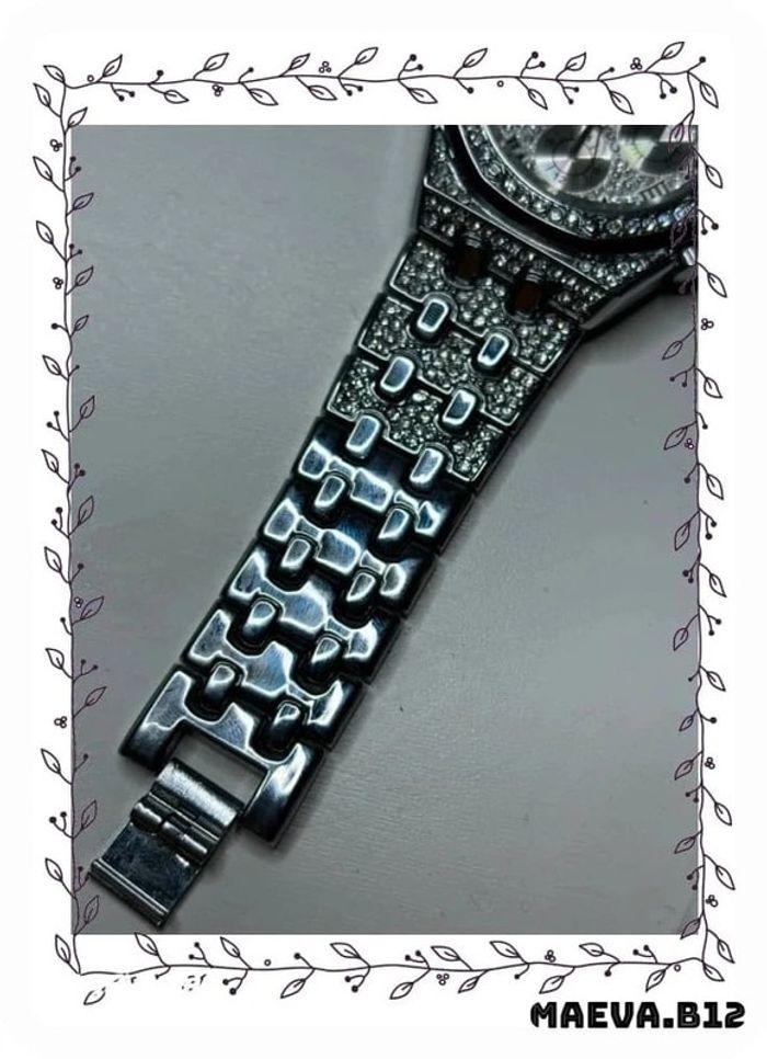 Montre pour homme argentée cadran blanc à strass acier inoxydable - photo numéro 4