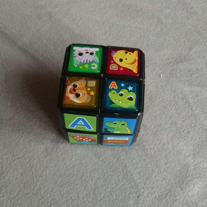 Rubiks Cube pour bébé VTech : Tourni Cube - photo numéro 3