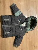 Vend blouson / doudoune gris et vert clair 24 mois