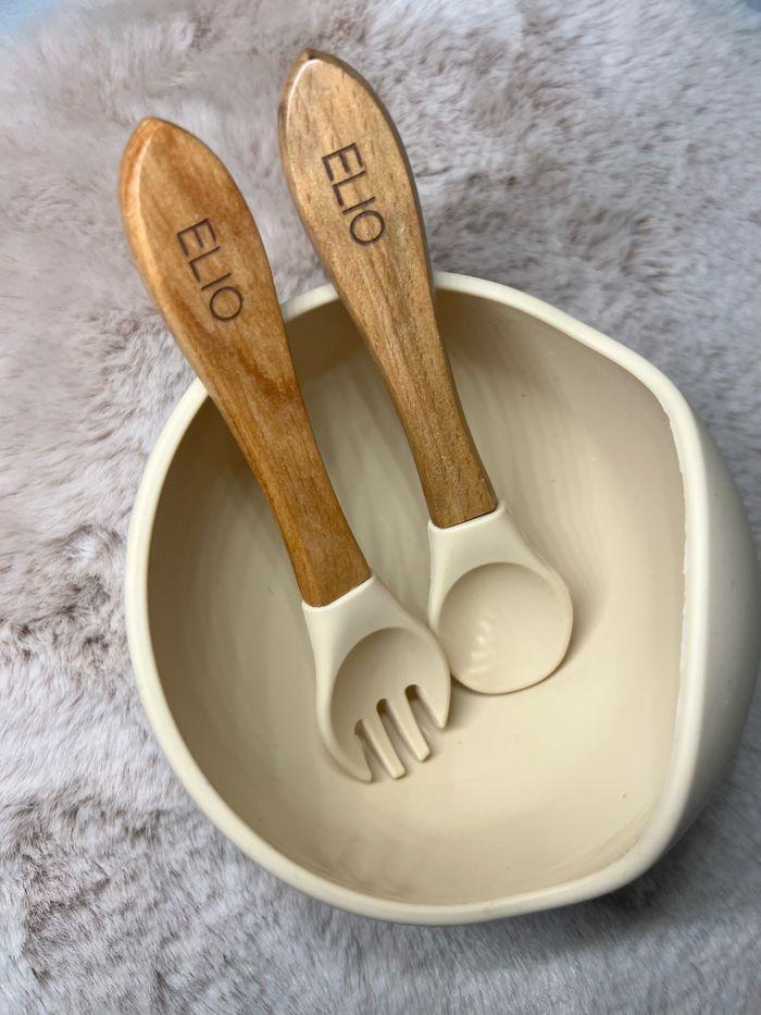 Bol en silicone avec couverts en bois personnalisé - photo numéro 6