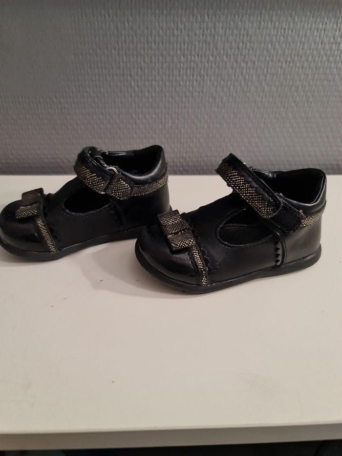 Chaussures noires fille taille 20 - freemouss - photo numéro 3