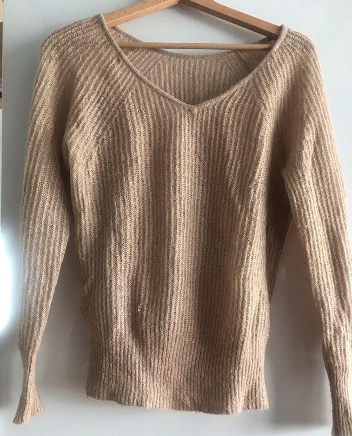 Pull beige doré cote reversible col V col rond Caroll - photo numéro 3