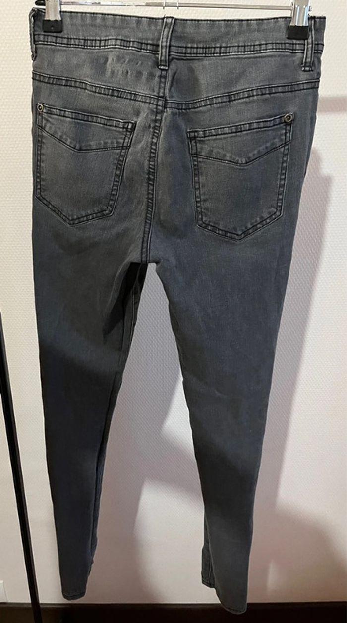 Jeans gris taille petit 38 - photo numéro 2