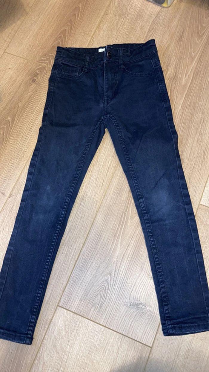 Pantalon bleu skinny Kiabi 6 ans - photo numéro 1