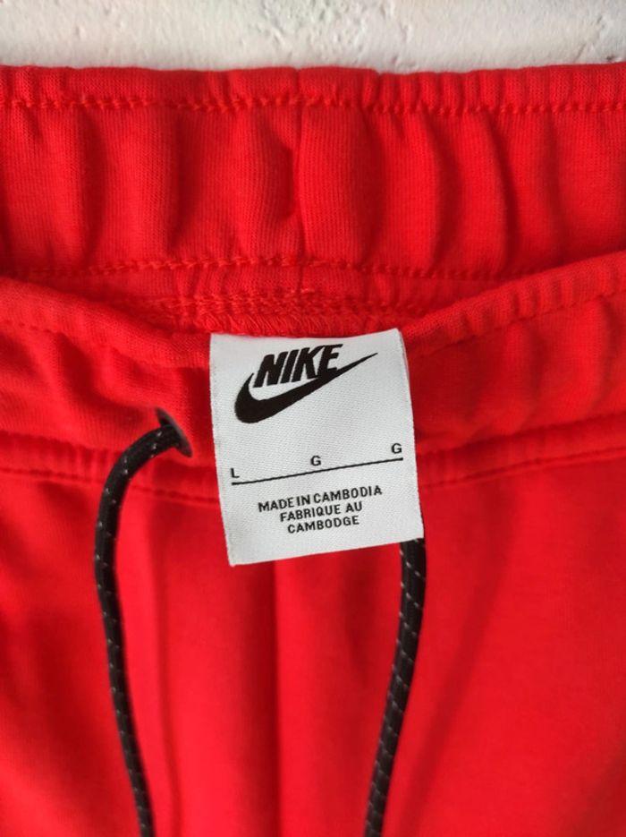 Jogging Nike tech fleece rouge taille L parfait état portée deux fois - photo numéro 5