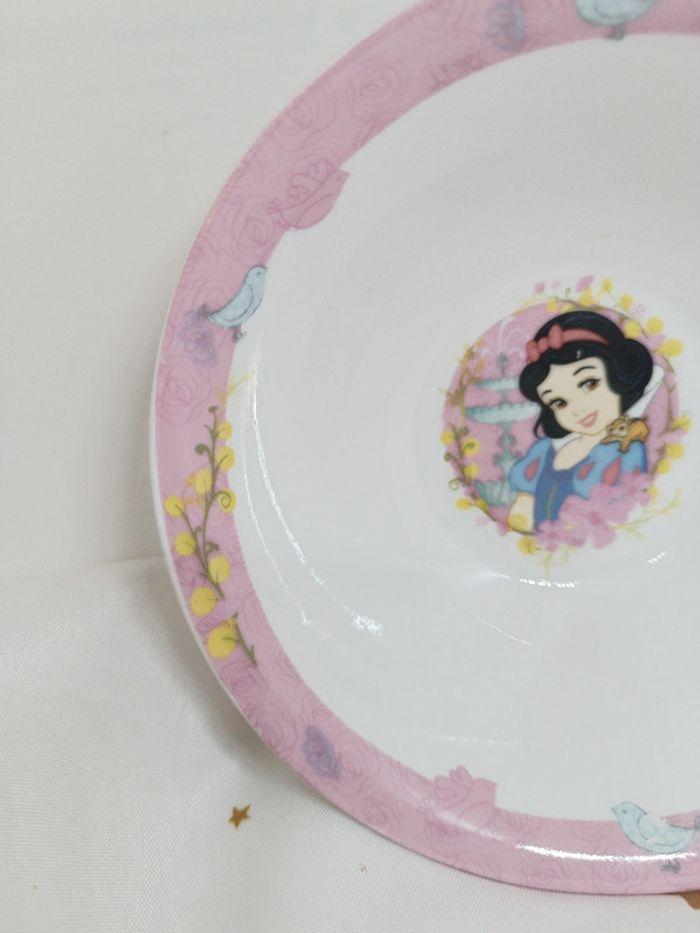 Assiette porcelaine creuse soupe Disney princess blanche neige snow white rose blanc oiseau écureuil - photo numéro 3