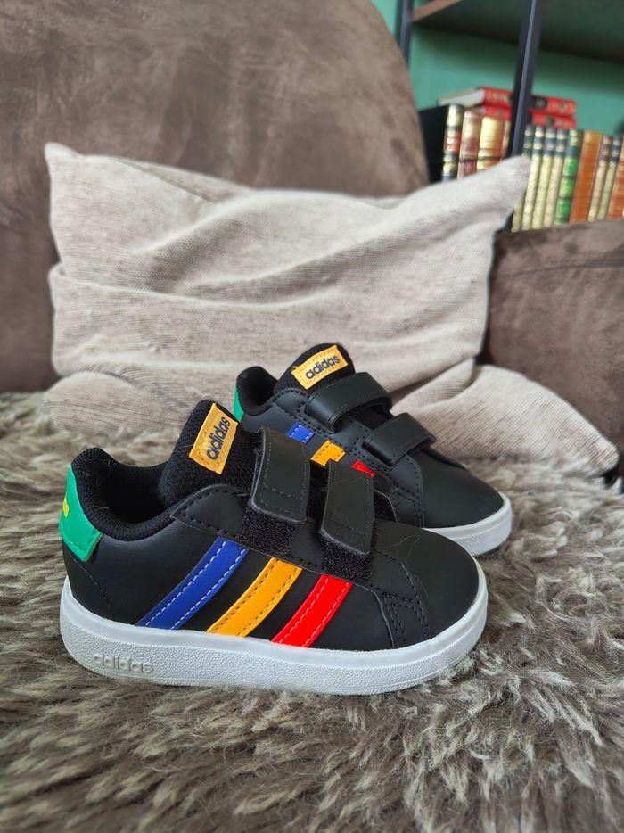 Adidas baskets enfant - photo numéro 1