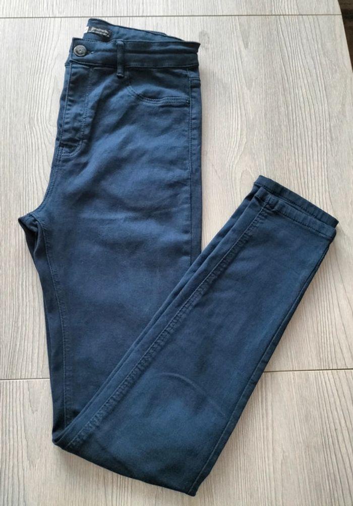 Pantalon Stradivarius - Taille 40 - photo numéro 2