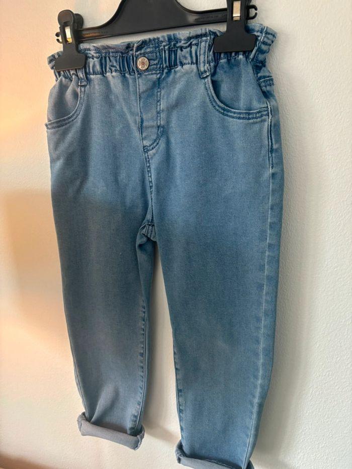 Jeans Zara taille 3/4 ans - photo numéro 2