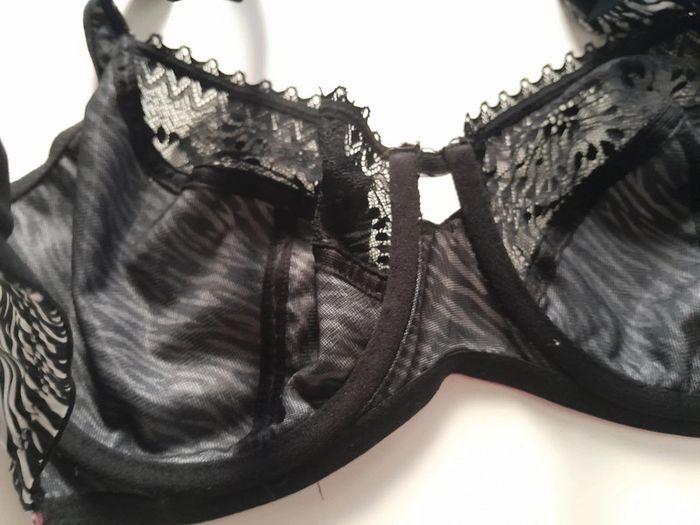 Soutien-gorge neuf 110D - photo numéro 8