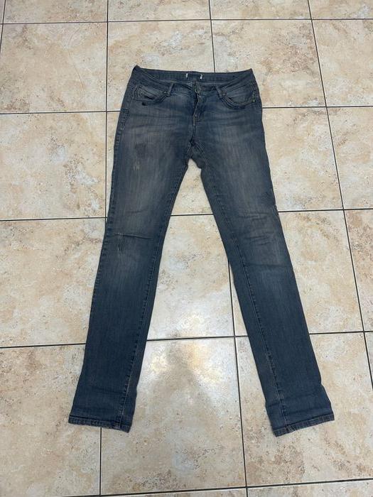 Lot de 4 jeans - Taille 38 - photo numéro 2