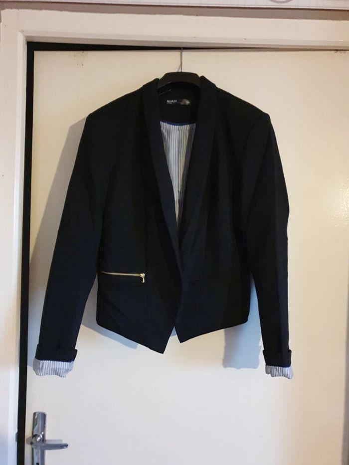 Veste tailleur - photo numéro 1