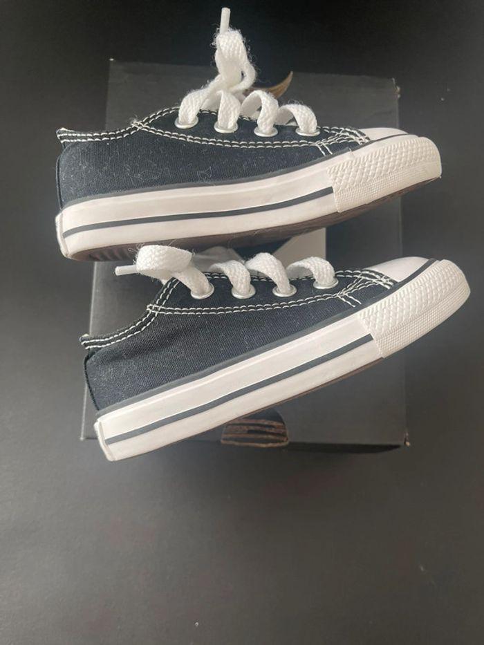 Converse noir taille 21 - photo numéro 4