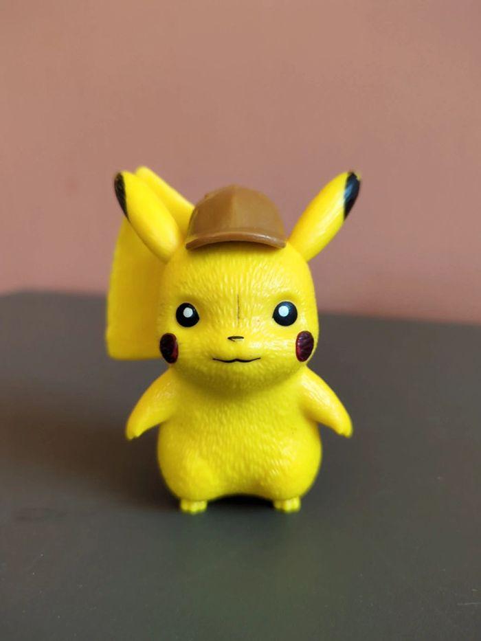 figurine pokemon Pikachu - photo numéro 1