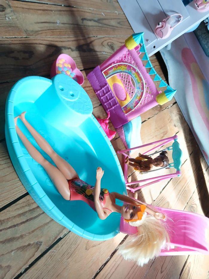 Barbie piscine et jeux - photo numéro 1